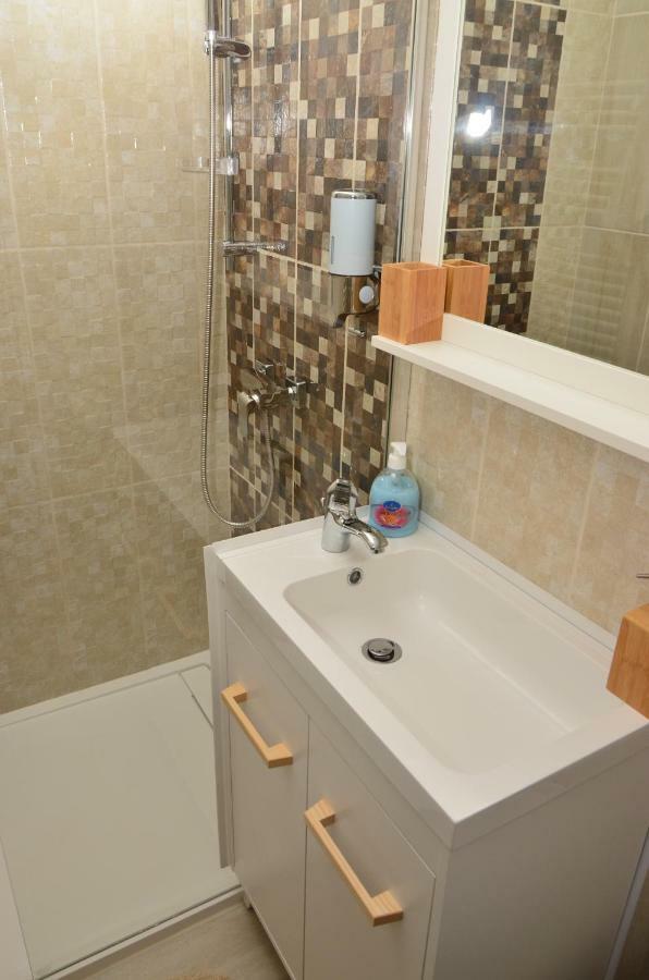 Aparthotel Danube Galati  Ngoại thất bức ảnh